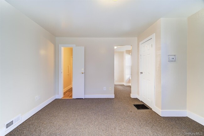 Building Photo - 82 Sprague Ave