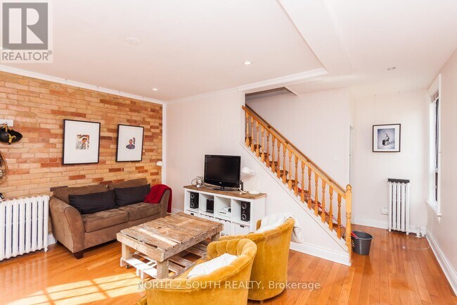 Photo du bâtiment - 1257 King St W