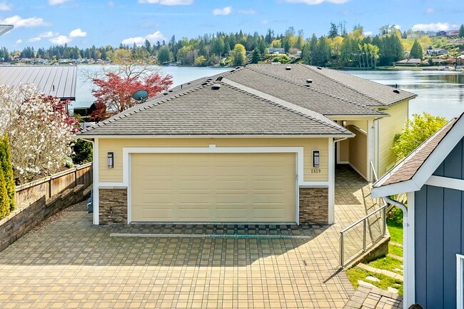 Photo - 1619 Vernon Rd (Lake Stevens, WA) House