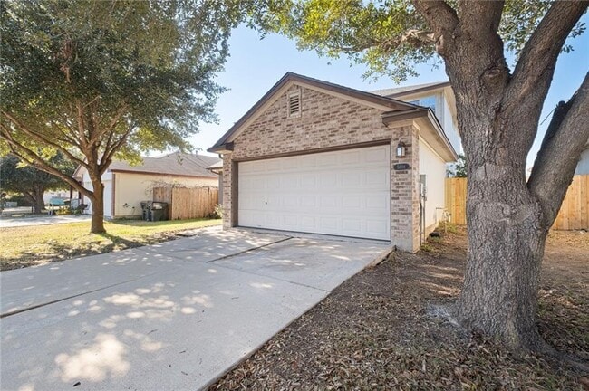 Foto del edificio - 5608 Netleaf Rd