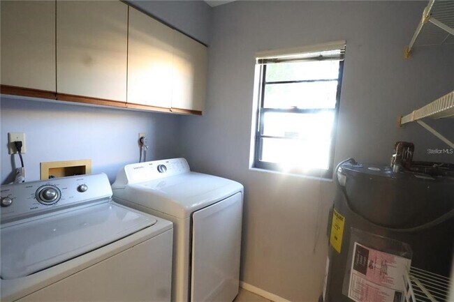 Foto del edificio - 2515 Bayshore Gardens Pkwy