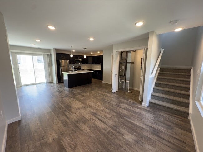 Building Photo - 209 Terrace Dr