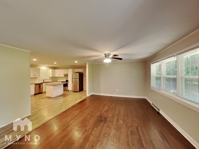 Foto del edificio - 4202 Grissom St
