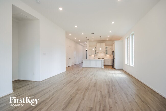 Foto del edificio - 5105 Andorra Bend Ln