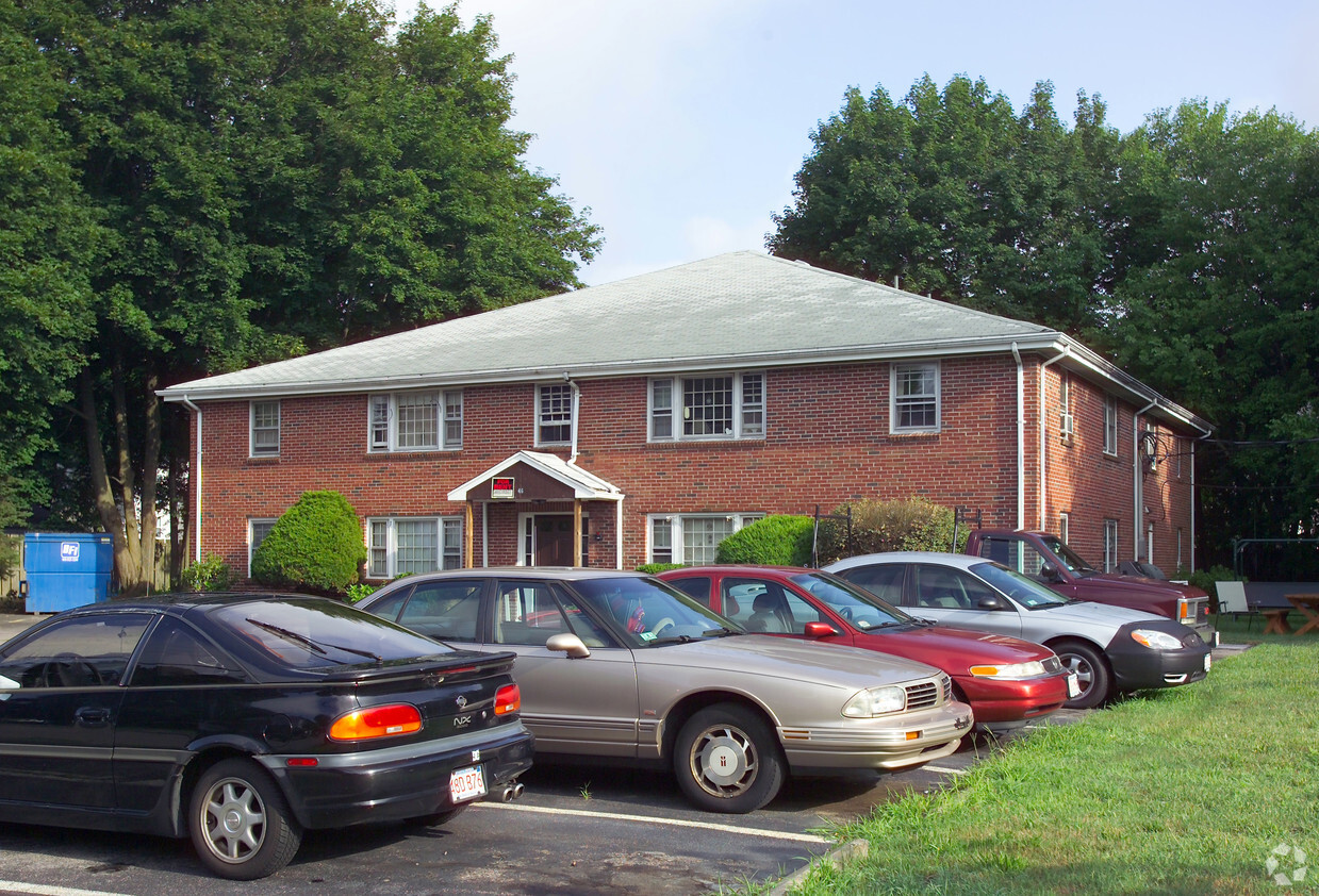 Building Photo - 46 Cottage St