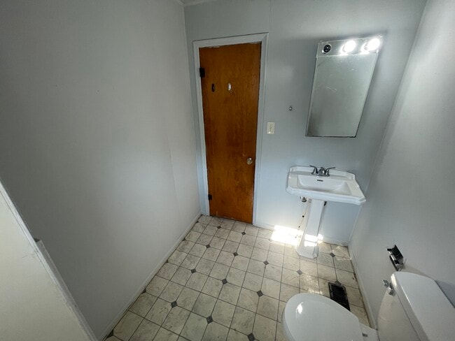 Foto del edificio - 100 Lane