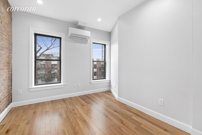 Building Photo - 587 Greene Ave