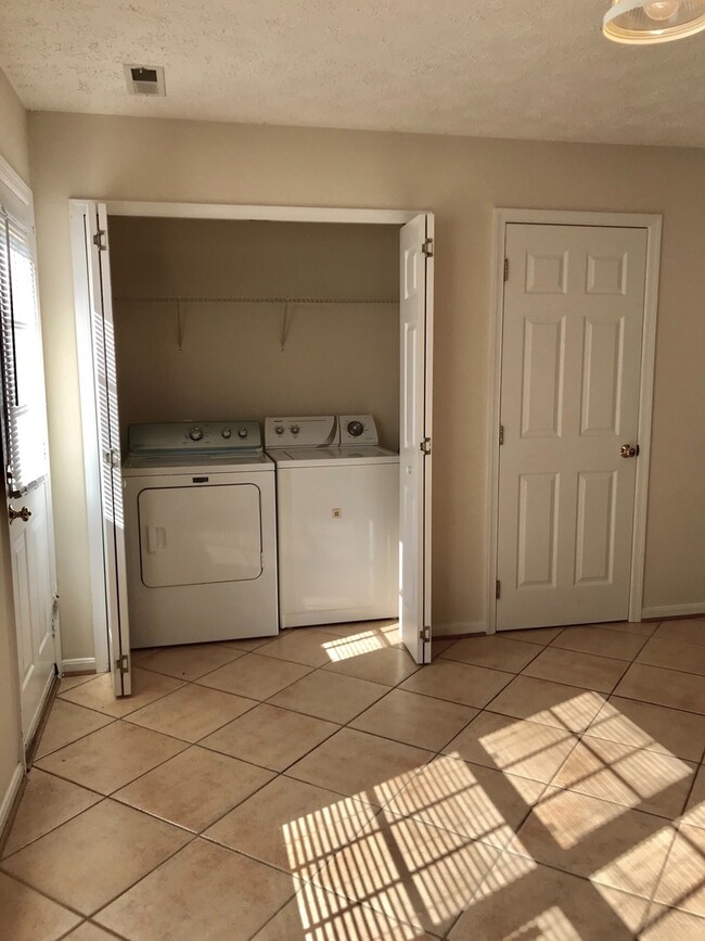 Foto del edificio - MINUTES TO VRE AND SHOPPING - SPOTSYLVANIA