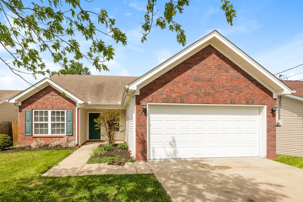 Foto principal - 1006 Tom Hailey Blvd