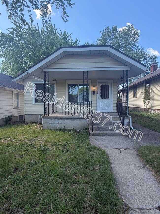 Building Photo - 1770 Suman Ave