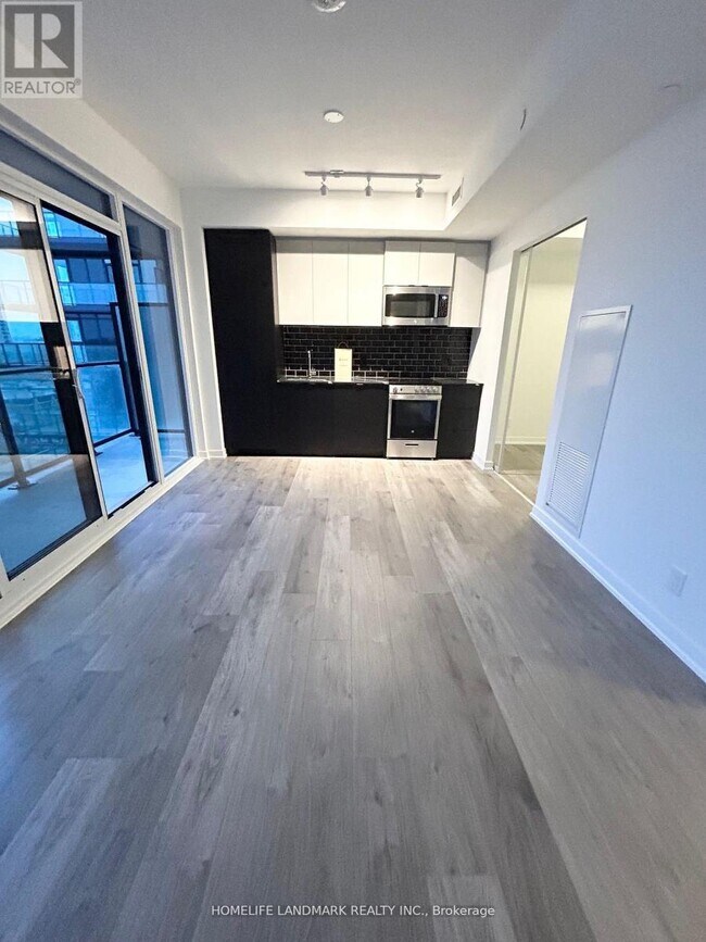 Photo du bâtiment - 285 Dufferin St