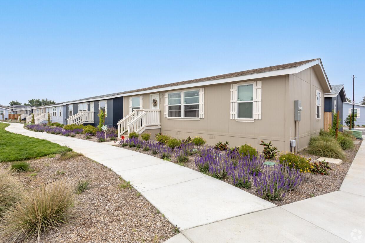 Primary Photo - The Villas at Fancher Creek