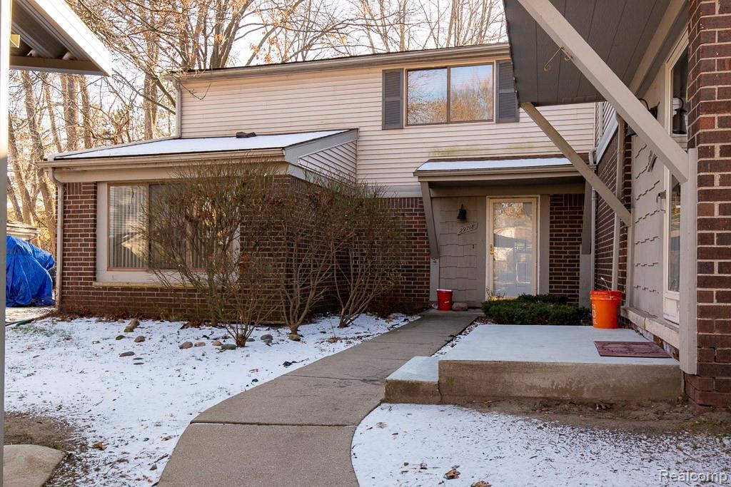 Primary Photo - 29718 Farmbrook Villa Ln