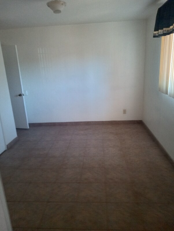Foto del edificio - 3607 N Tyndall Ave