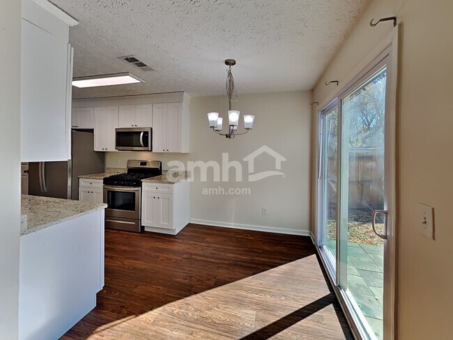 Foto del edificio - 114 Nacoochee Way