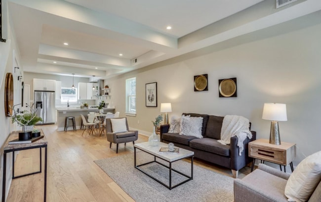 Building Photo - One of a Kind Row Home in Buena Vista!