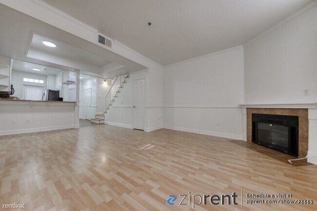 Foto del edificio - 2 br, 2.5 bath Condo - 4308 Whitsett Avenu...