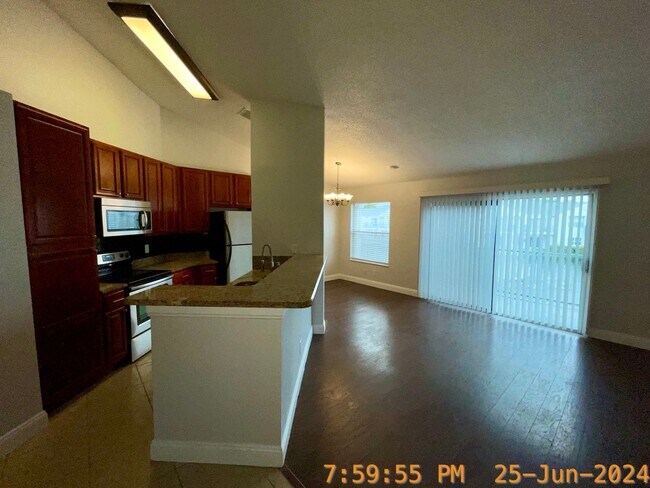 Foto del edificio - Dockside 2 bed/ 2 bath with Scenic Balcony