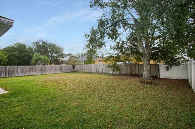 Foto del edificio - Home in Poinciana, FL now available!