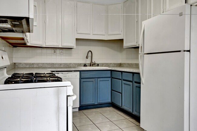 Foto del edificio - 4440 Turquoise Dr