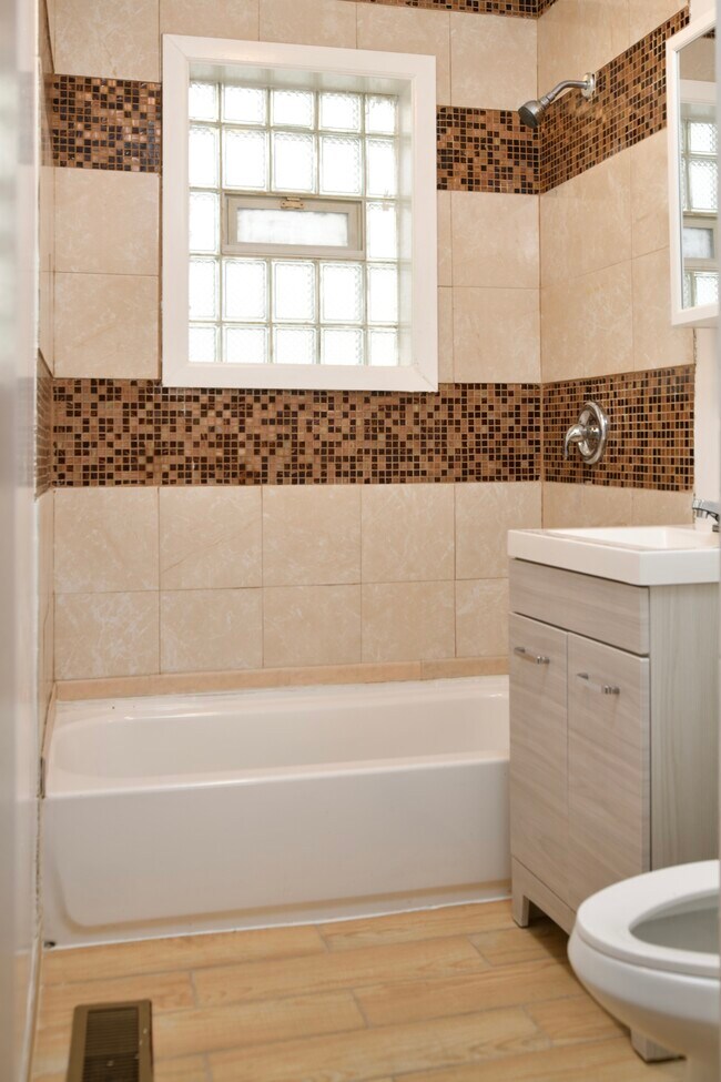 8130 S Cornell Ave, Chicago, IL 60617 House Rental in Chicago, IL