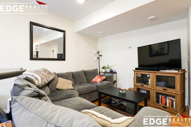 Foto del edificio - 21-23 Weitz St. Unit 1