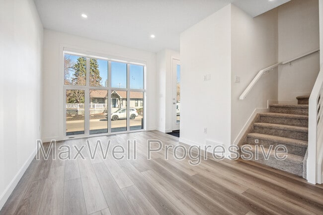 Building Photo - 13516-13115 115 Ave NW