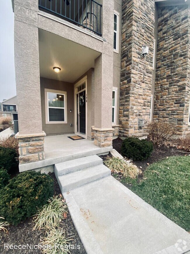 Haven at the Wilderness Apartments under 2,500 Overland Park, KS 1