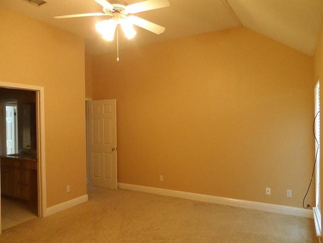 Building Photo - 2248 Windsor Ct