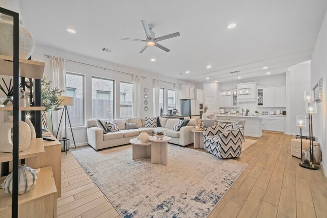 Foto del edificio - 25903 Hawking Vis Rd