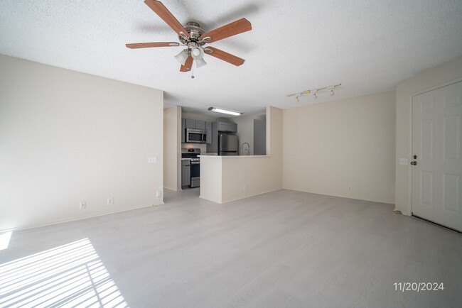 Foto del edificio - 2 bd/2 ba Condo in SunRise in Ewa Beach