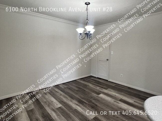 Building Photo - 6100 N Brookline Ave