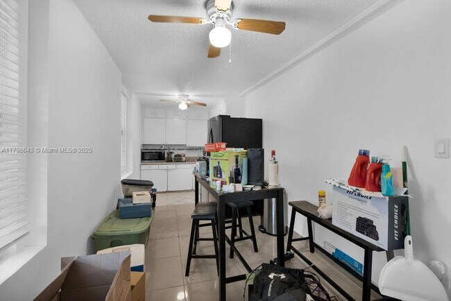 Foto del edificio - 2419 Coolidge St