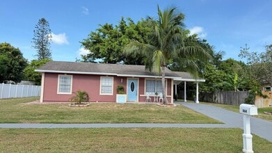 Building Photo - 864 SE Festivo Ct