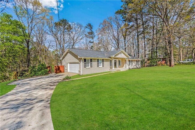 Building Photo - 9137 Woodhaven Dr NW