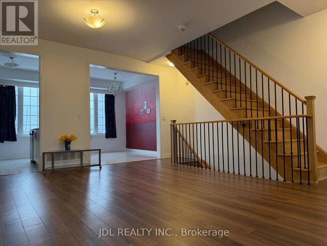 Building Photo - 302 Clay Stones St