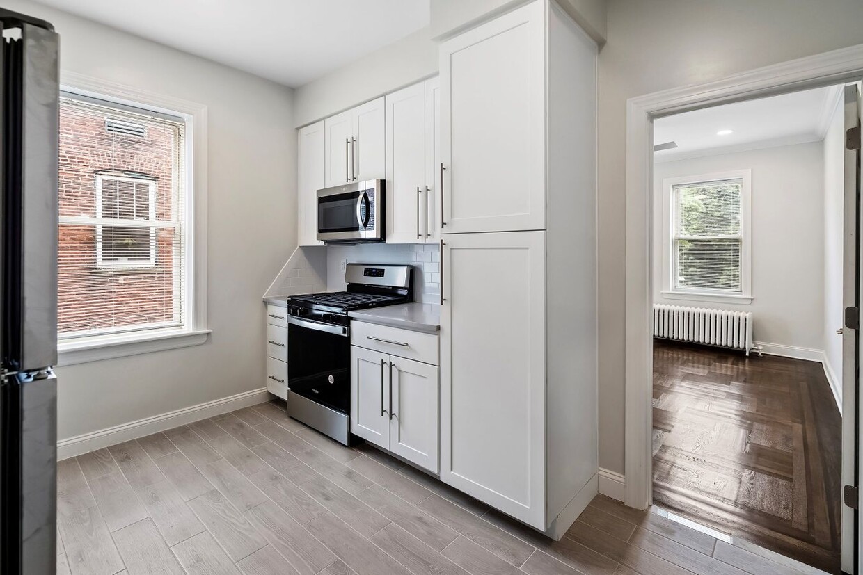 Foto principal - 28 Gates Avenue Apts