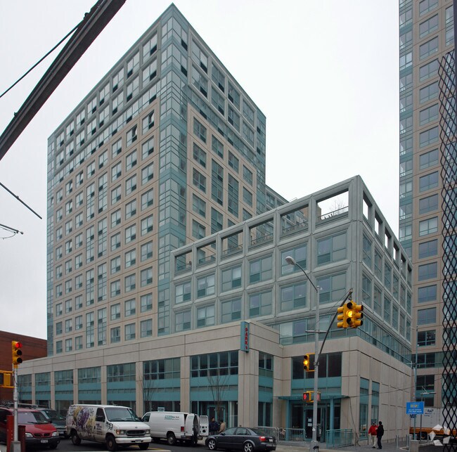 Building Photo - Schaefer Landing South