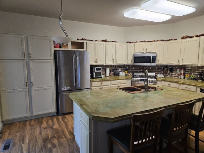 Foto del edificio - 3550 Big Sky Ct