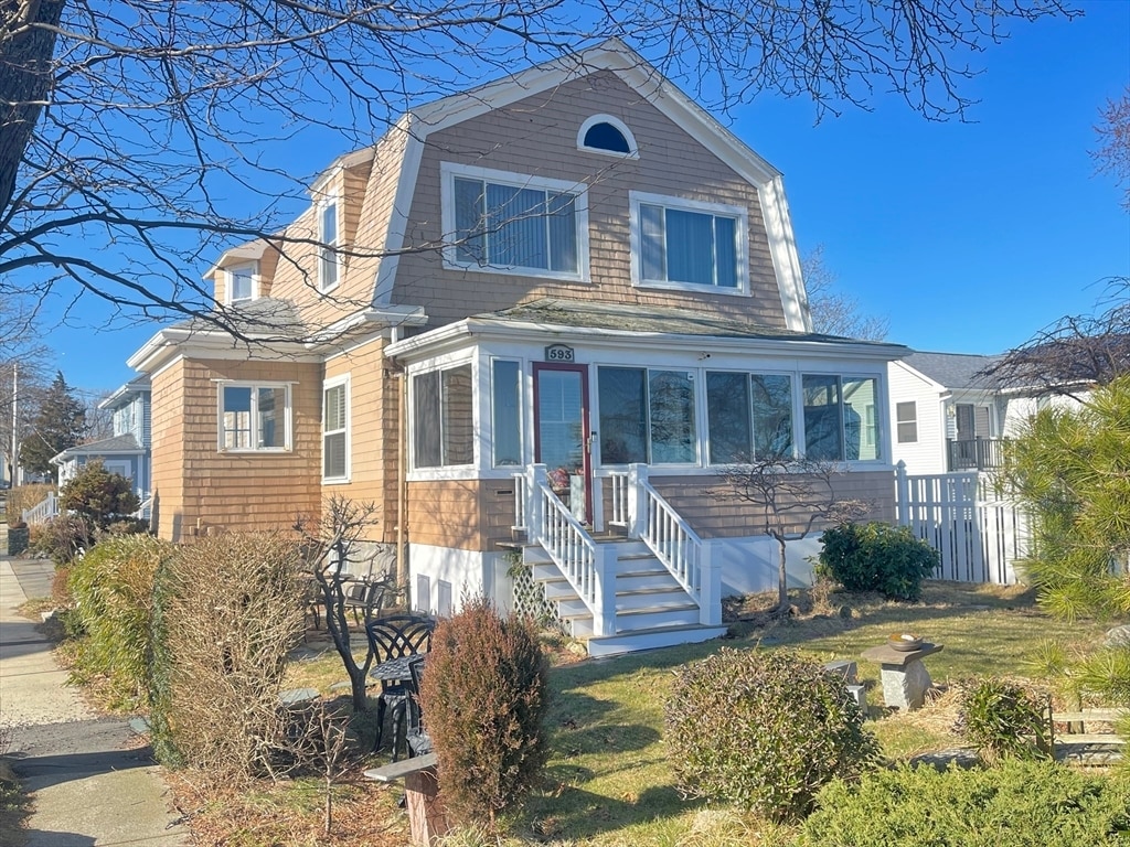 Foto principal - 593 Quincy Shore Dr