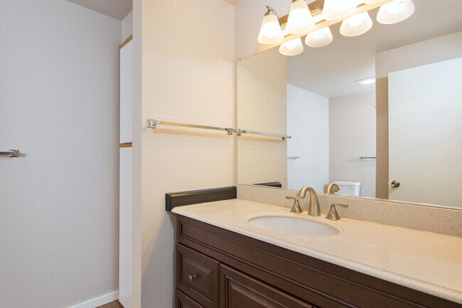 Foto del edificio - 9515 Interlake Ave N