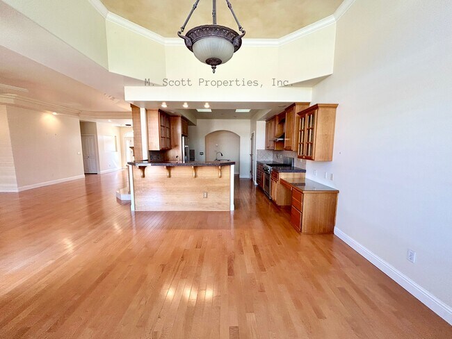Building Photo - 1177 Woodfords Ln