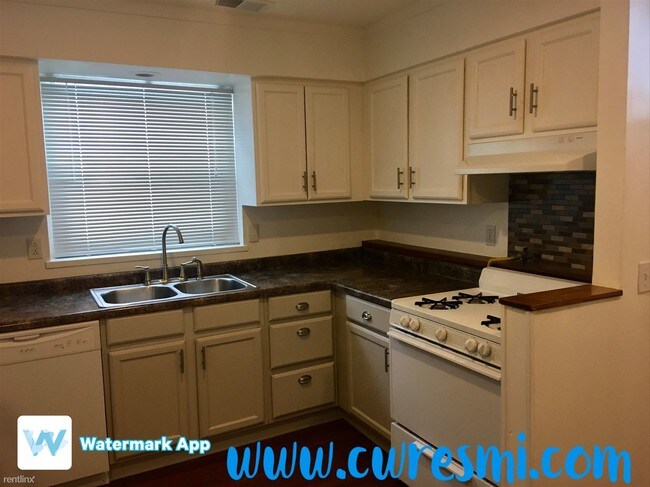 Foto del edificio - 1010 52nd St SE