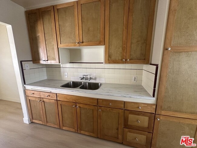 Foto del edificio - 1021 W 90th St