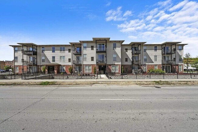 Foto del edificio - 6614 W 65th St