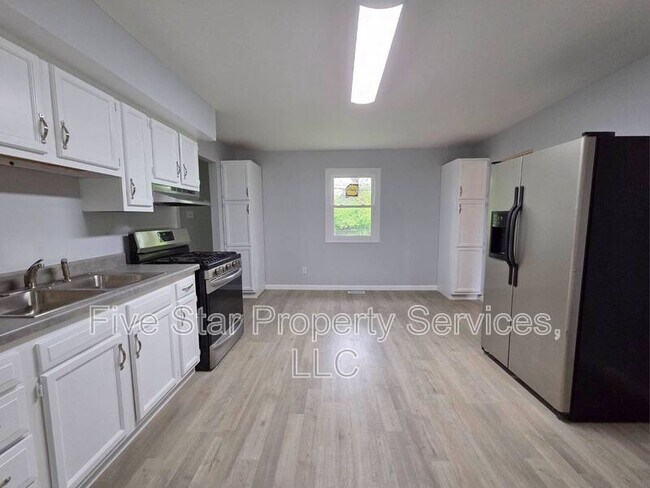 Foto del edificio - 2606 Fox Bridge Rd