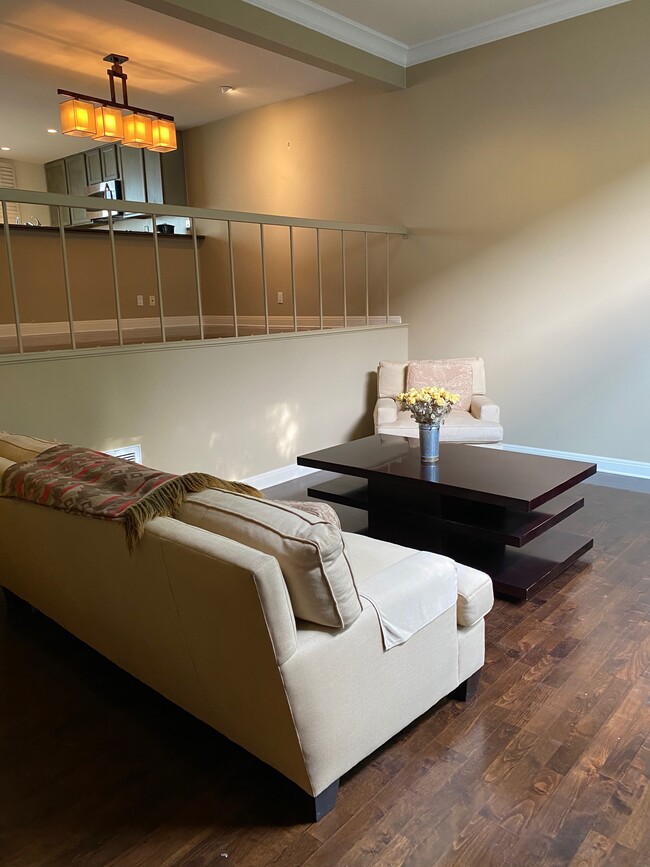 Living room - 4374 W Kling St