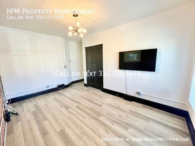 Foto del edificio - 1331 W 65th St