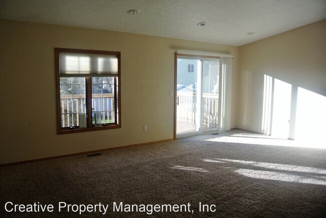 Building Photo - 3 br, 2 bath House - 801 7th Ave NW