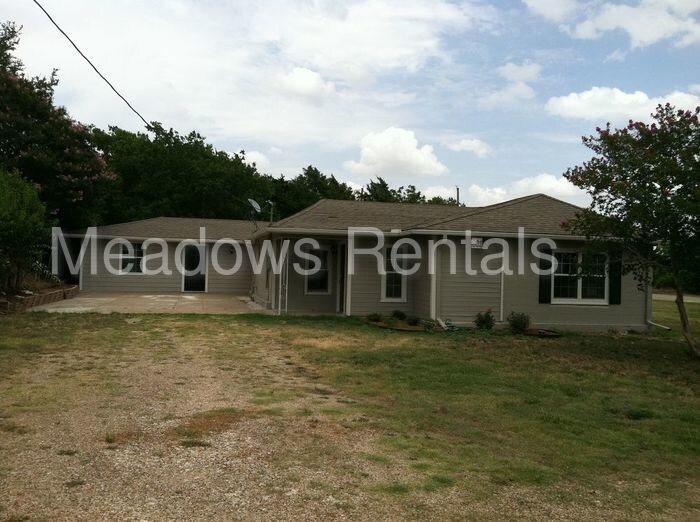 4BR, 2BA, 601 N HOUSTON, LORENA House Rental in Lorena, TX